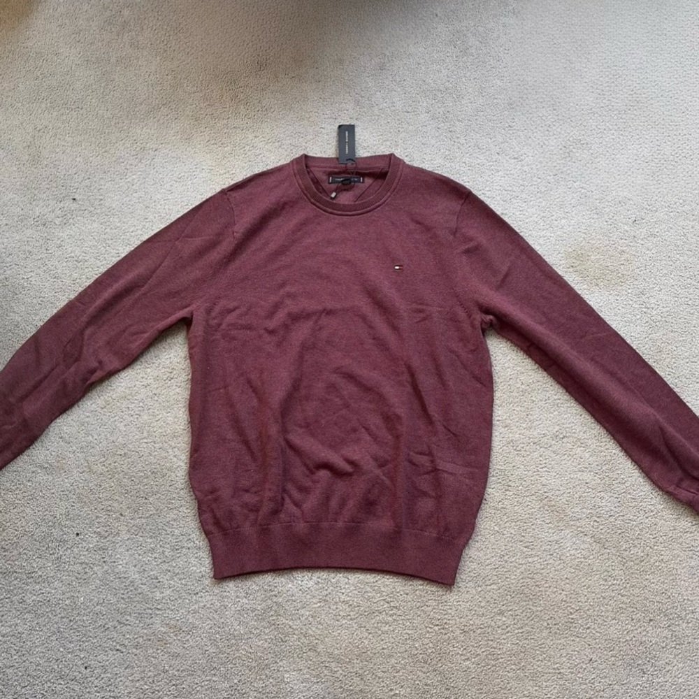 NWT Tommy Hilfiger Maroon Crewneck Sweater